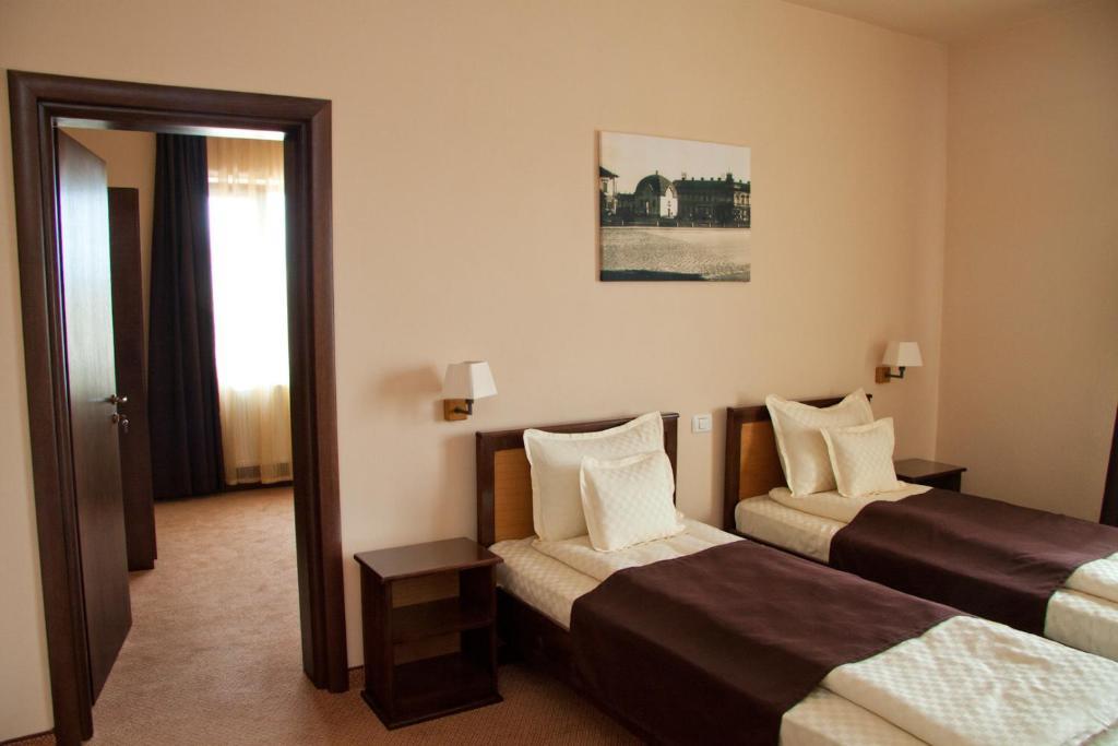 Hotel Hanul De La Rascruce أراد الغرفة الصورة